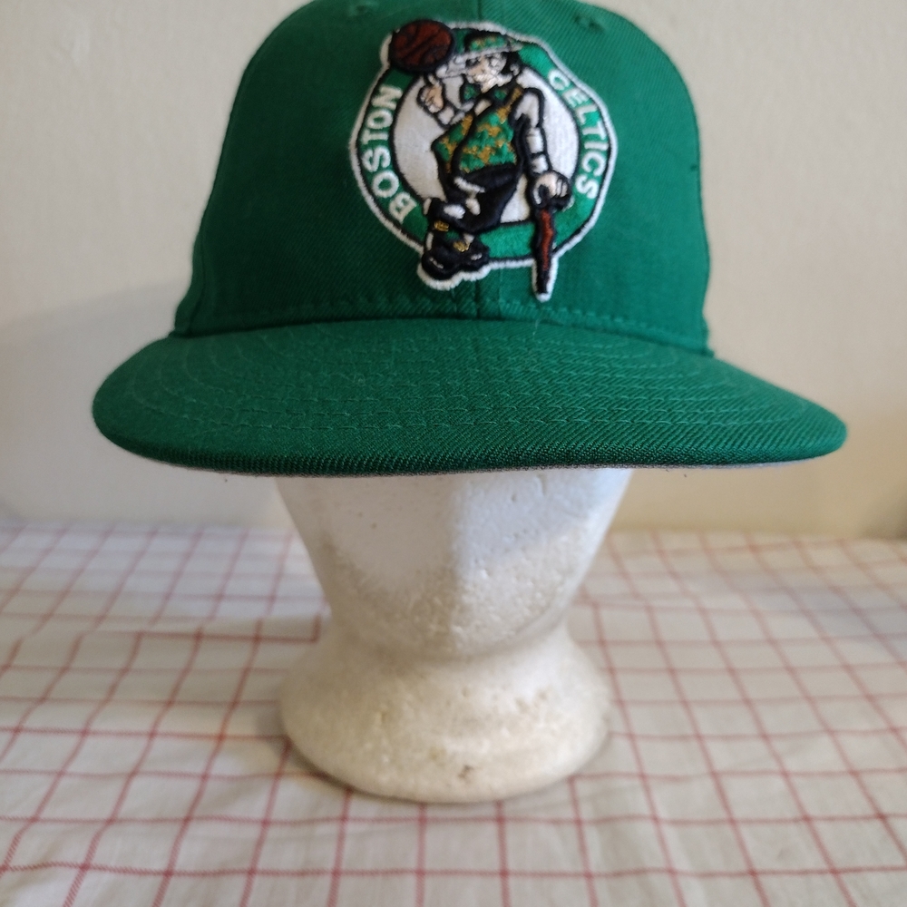 Boston Celtics Cap Hat Green Size 6 7/8 Mens Fitted Embroidered New Era 59Fifty